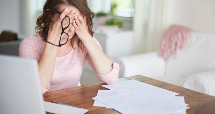 Stress burnout credit photo gpointstudio sur Freepik